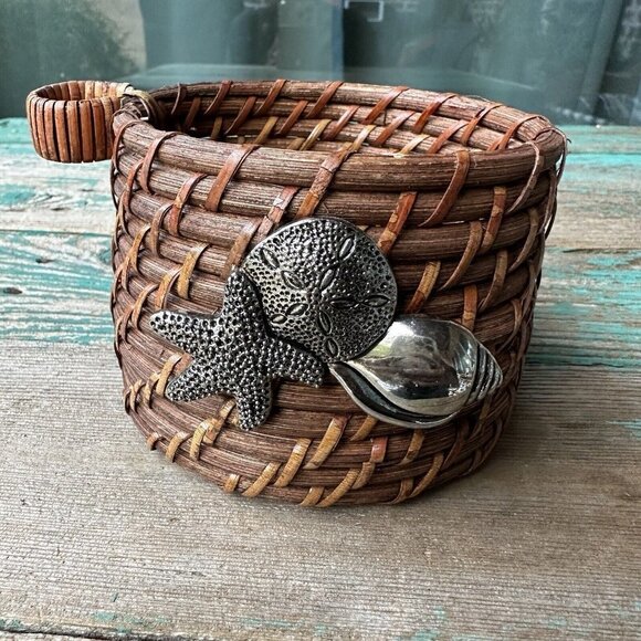 Woven Basket 3.25" Bottle Cradle Cork Holder 5 Cocktail Forks Seashells Beachy - Picture 2 of 12